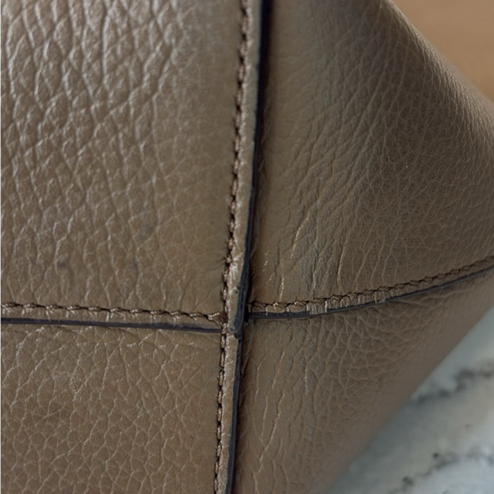 Mulberry Olive Green/Gray Leather Tote with Gold Hardware - Picture 9 of 13